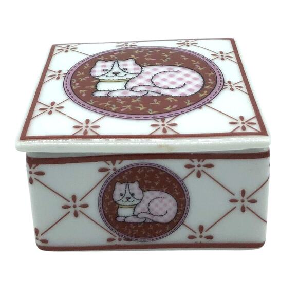 Collectible Cat Feline Porcelain Square Trinket Box P4032 Japan 2.5 Inches - Picture 1 of 6